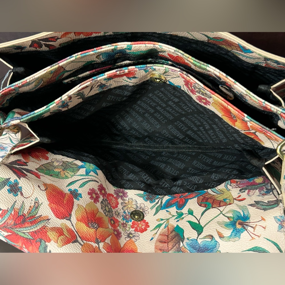 Steve Madden Floral Crossbody Bag Preowned - Picture 9 of 10
